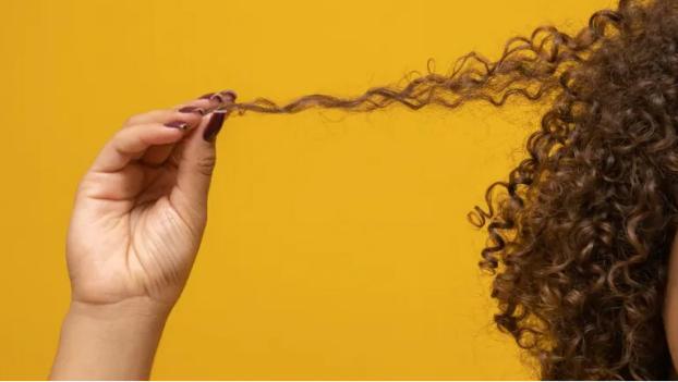 6 simple tips to refresh curly hair - 3