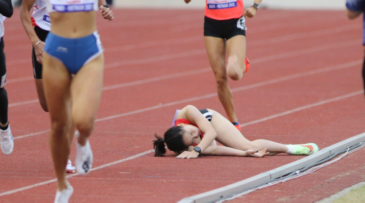 Hình ảnh khiến những người hâm mộ Đinh Thị Bích không thể kìm lòng