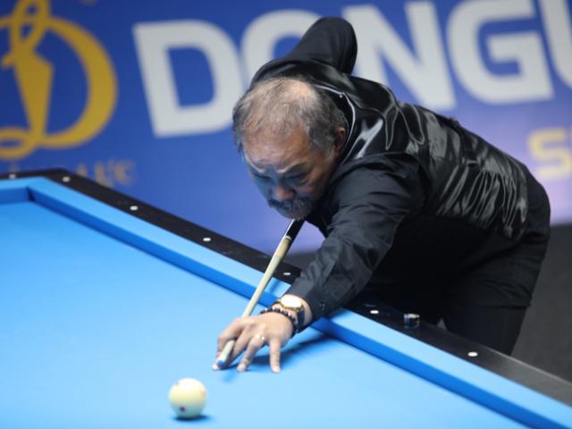 Thể thao - "Phù thủy Bi-a" Reyes gây sốt SEA Games: Chơi 1 băng "khuyến mại" 3 băng