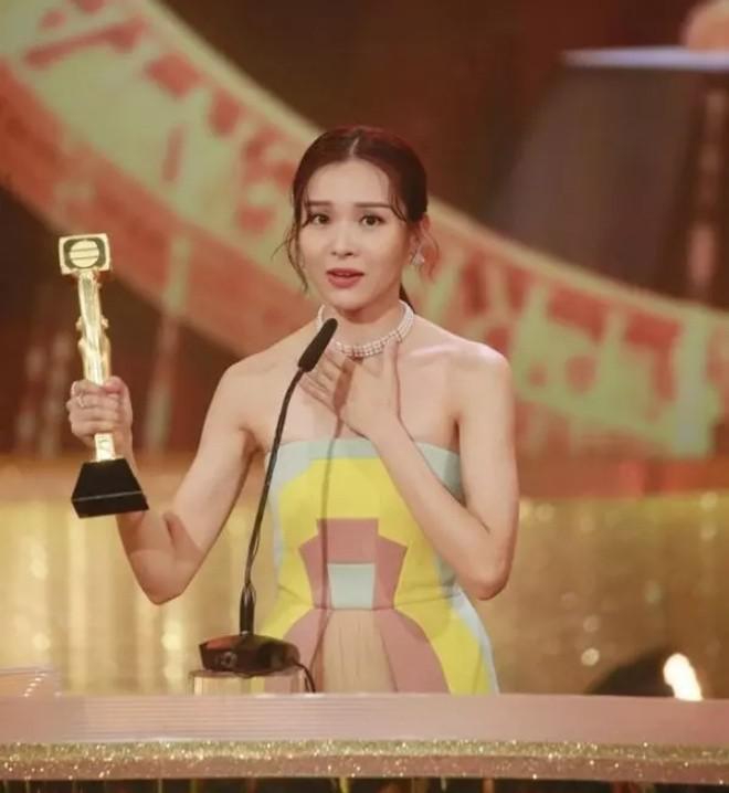 Vì "vua đông trùng hạ thảo", người đẹp nổi tiếng có tài trong showbiz thất nghiệp nằm nhà - 6