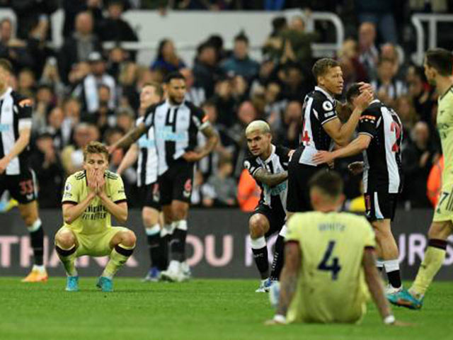 Bóng đá - Bảng xếp hạng Ngoại hạng Anh: Arsenal mất gần hết cửa top 4 vào tay Tottenham