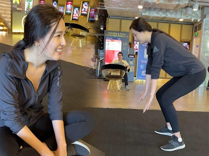34-year-old Mai Phuong Thuy is still fiery thanks to this familiar exercise move - 5