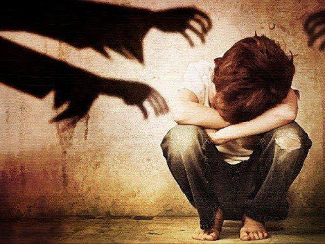 Pháp luật - Bà Rịa-Vũng Tàu: Bắt tạm giam bác sĩ về hưu dâm ô bé trai 16 tuổi