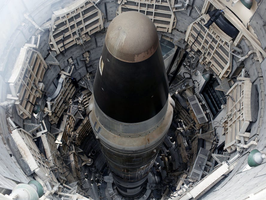Cùng với Mỹ, Nga là quốc gia đang sở hữu hàng ngàn vũ khí hạt nhân (ảnh: RT)