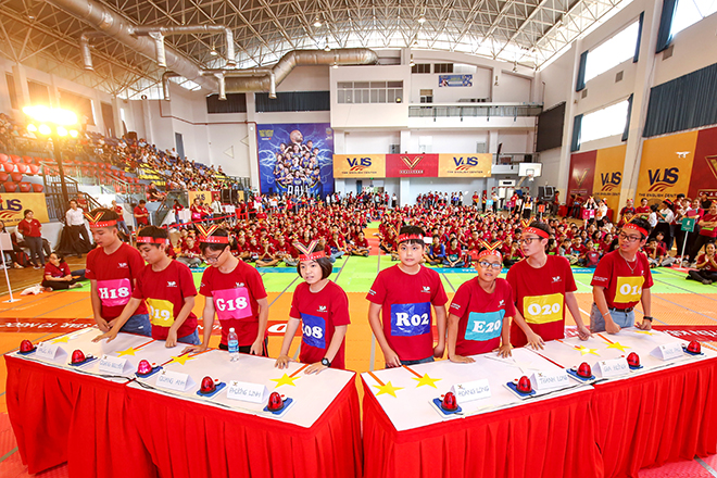 Sự trở lại của Summer Stars Contest và V-Challenge - 2 đấu trường Anh ngữ hấp dẫn nhất mùa hè, nơi học viên được tỏa sáng kỹ năng tiếng Anh của mình.