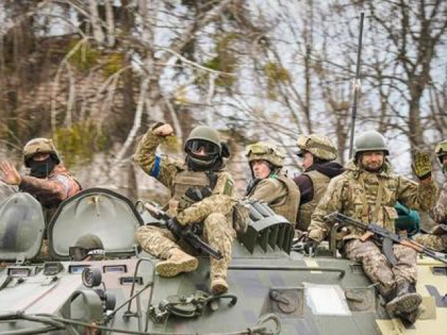 Thế giới - Nhờ đâu Ukraine có thể chống chọi một lực lượng Nga với sức mạnh chiến đấu áp đảo?