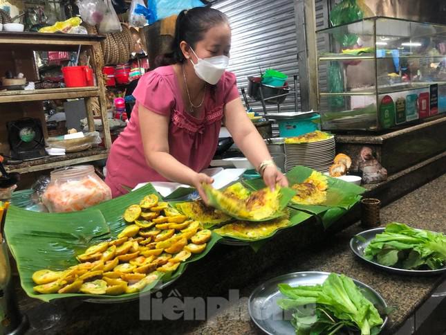 Người kinh doanh hàng ăn không tăng giá bán để chia sẻ với khách hàng