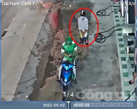 Camera nhận dạng tên cướp trước khi gây án.