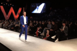 Nhạc - Mr. Đàm catwalk gây tranh cãi, nhìn sang Thủy Tiên còn bất ngờ hơn