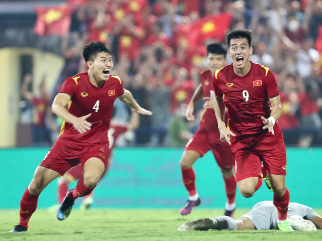 Bóng đá - Ngây ngất Tiến Linh xé lưới U23 Malaysia, Hùng Dũng kiến tạo tuyệt đỉnh