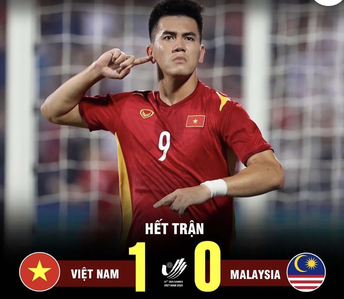 Tiến Linh đánh đầu cháy lưới U23 Malaysia, sao Việt "dậy sóng" nhắn ngay điều này - 1