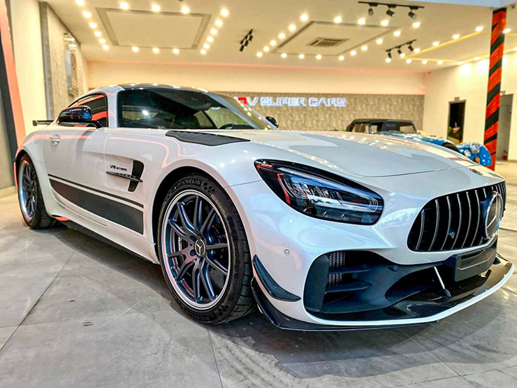 Mercedes-AMG GT Pro thứ 2 xuất hiện tại Việt Nam, giá dự đoán hơn 15 tỷ đồng - 1