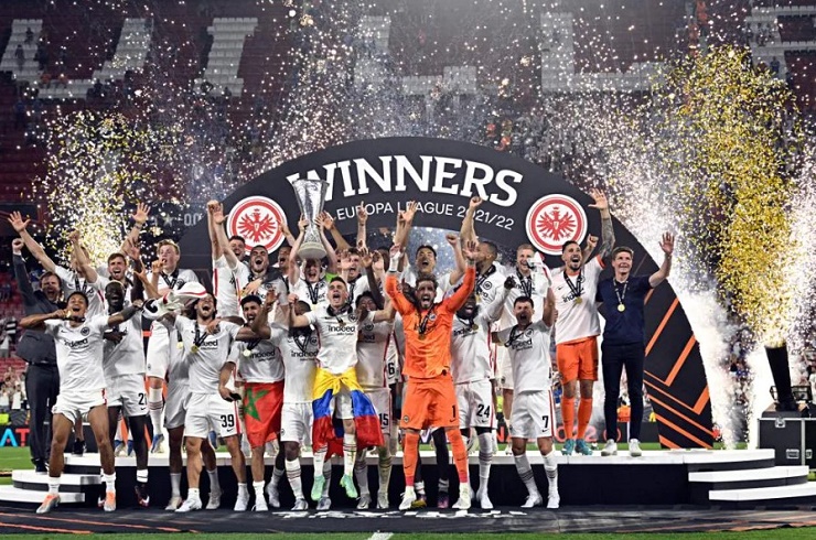 Frankfurt nâng cao chức&nbsp;vô địch Europa League