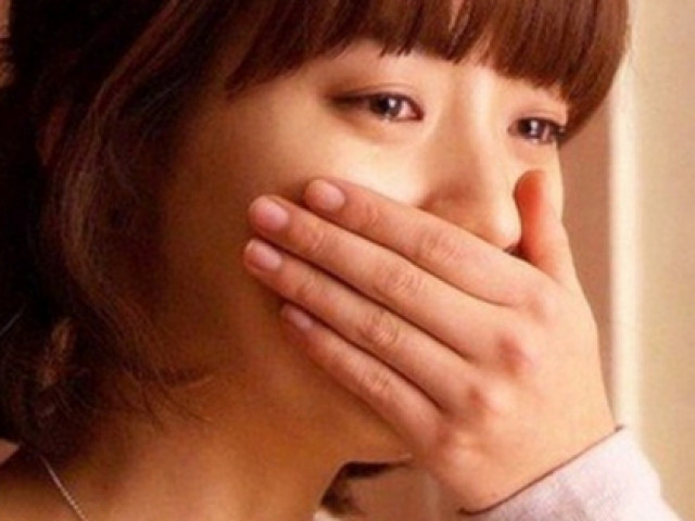 Bạn trẻ - Cuộc sống - Cuốn sổ tiết kiệm được giấu kín và bí mật tày đình của chồng