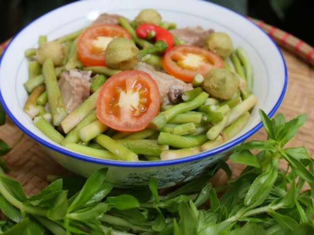 Ẩm thực - Ngó sen ai cũng biết, nhưng có một loại ngó khác cực ngon nhiều người không biết, mùa này hãy tìm mua về ăn ngay