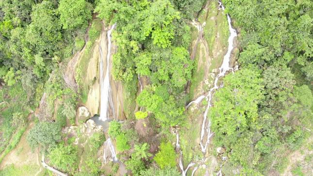 Admire the Fairy Waterfall in the Northwest - 6