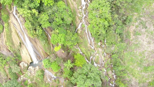 Admire the Fairy Waterfall in the Northwest - 7