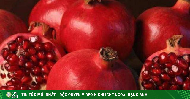Should you remove the seeds when eating pomegranates?  The answer surprised many people