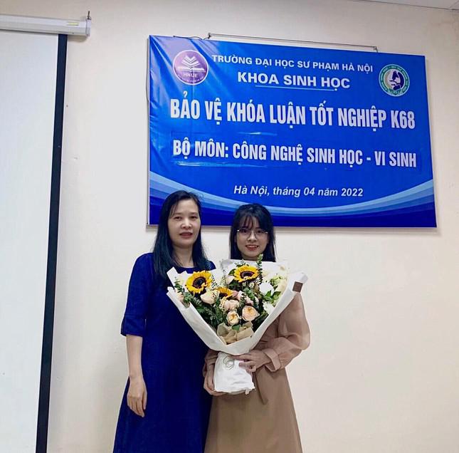 Nữ sinh sư phạm tiếp nối ước mơ được đi học của mẹ với thành tích đáng ngưỡng mộ - 2