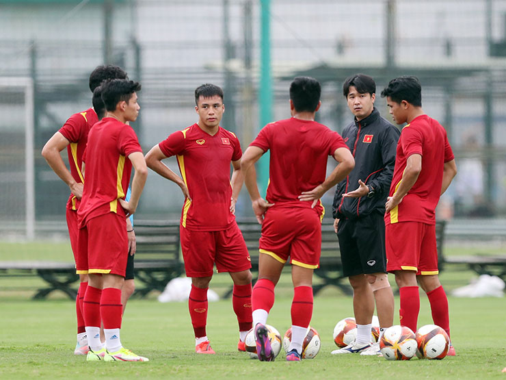 Vì sao U23 Việt Nam chỉ có 7 cầu thủ ra sân tập sắp đấu U23 Thái Lan?