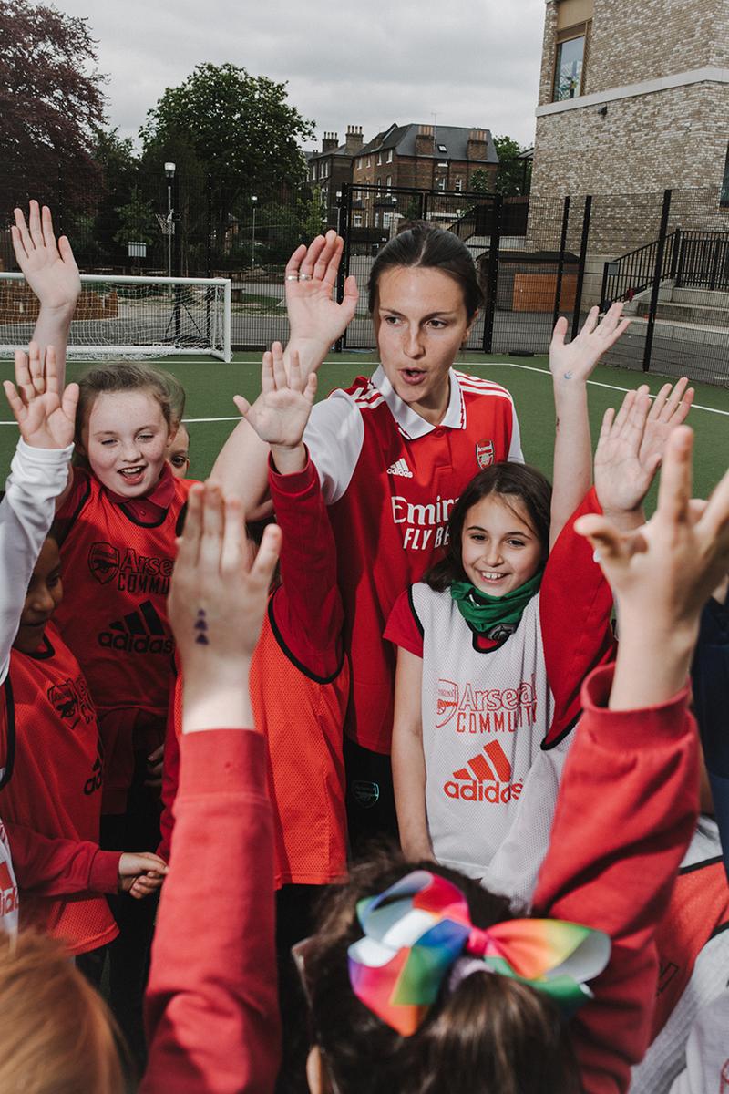 Arsenal launches new shirt with the fan community - 14