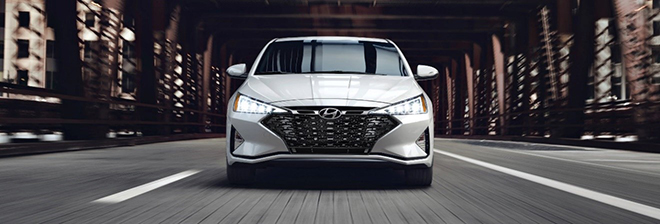 Hyundai Elantra ưu đãi lớn chào hè - 2