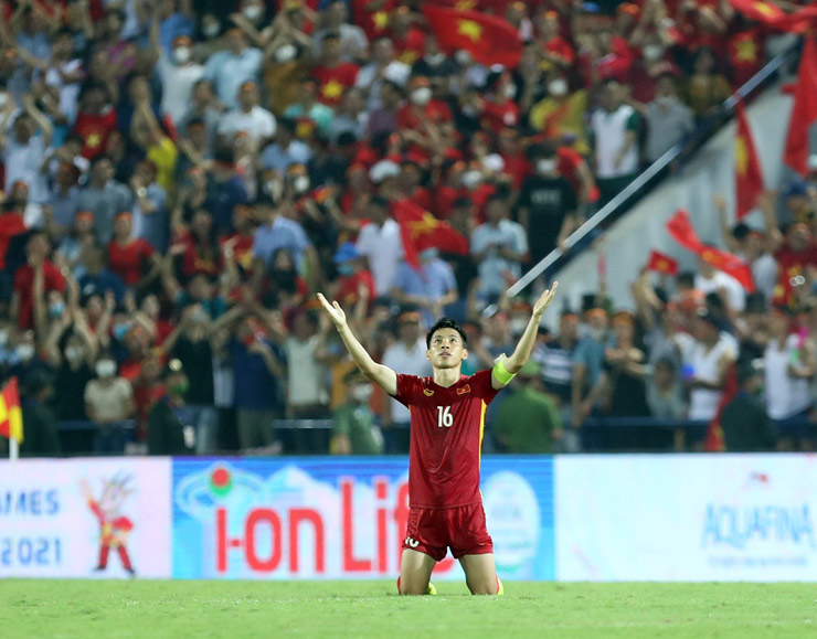 U23 Việt Nam thắng Malaysia nghẹt thở vào chung kết SEA Games: SAO nào hay nhất? - 4