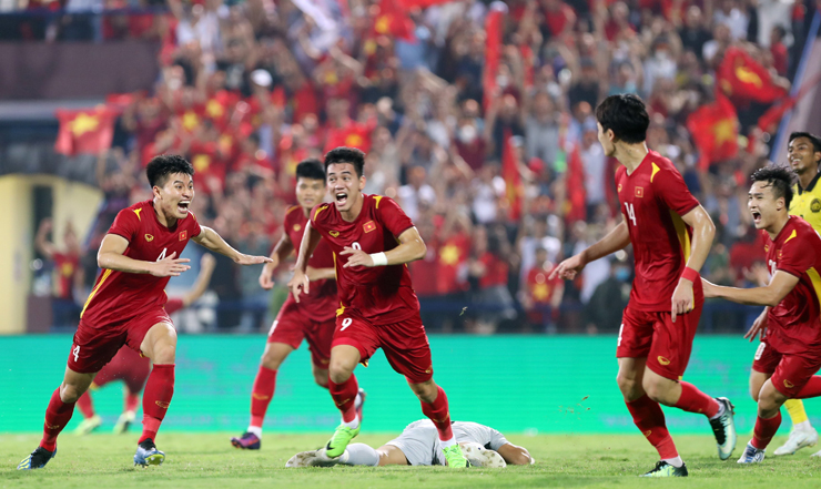 U23 Việt Nam thắng Malaysia nghẹt thở vào chung kết SEA Games: SAO nào hay nhất? - 3