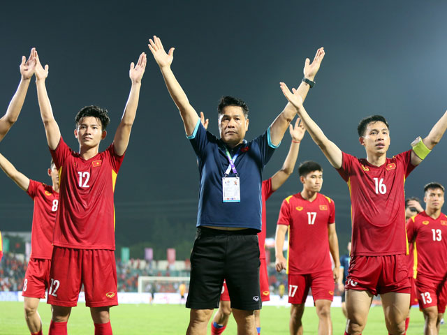 Bóng đá - Chùm ảnh U23 Việt Nam ăn mừng vé chung kết, thầy Park "trốn" không dám xem