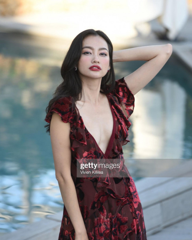 Miss Truc Diem wears a hot cleavage dress at Cannes Film Festival 2022 - 3