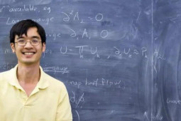 Bạn trẻ - Cuộc sống - Thần đồng có IQ cao hơn Albert Einstein: 24 tuổi trở thành giáo sư, cuộc sống hôn nhân hạnh phúc