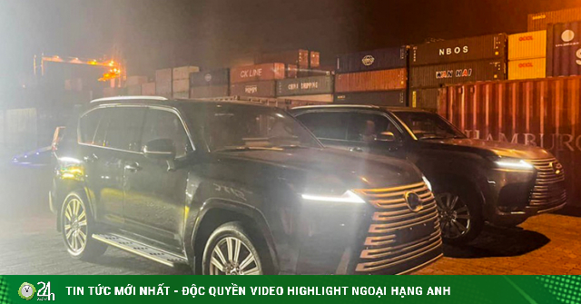 The first Lexus LX600 Ultra Luxury duo docked in Vietnam, priced at more than 13 billion VND