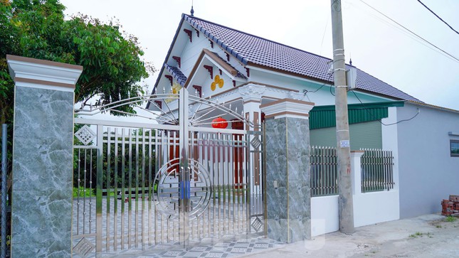 Nhiều biệt thự trên đất nông trường có kiến trúc nhà mái Thái với khuôn viên sân vườn rộng hàng ngàn mét.