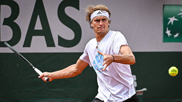 Live tennis at Roland Garros on day 1: Alcaraz and Zverev start the match - 1