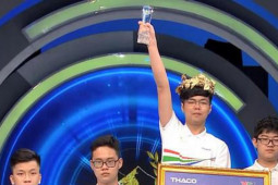 Bạn trẻ - Cuộc sống - Nam sinh chuyên Ngoại ngữ thắng áp đảo giành vé thi quý Đường lên đỉnh Olympia 22