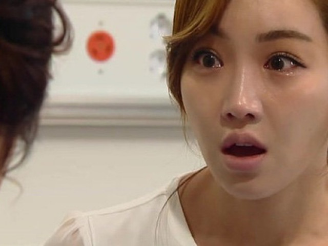 Bạn trẻ - Cuộc sống - Con dâu sốc nặng trước bí mật động trời mà cả nhà chồng cấm mang bầu