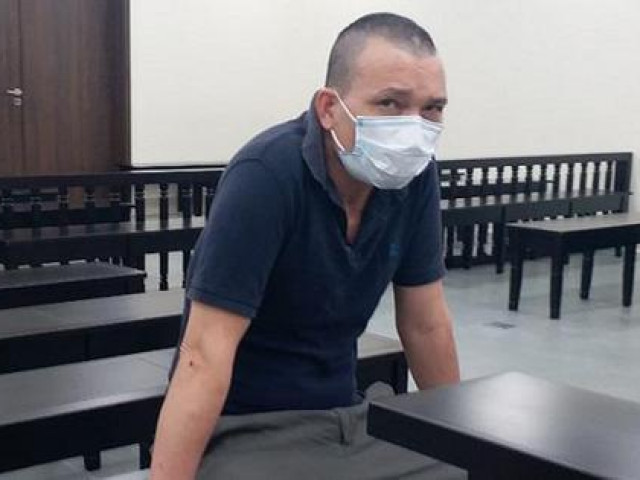 Pháp luật - Bị truy nã tội giết người ở Thanh Hóa, trốn ra Hà Nội dùng dao đâm tài xế taxi