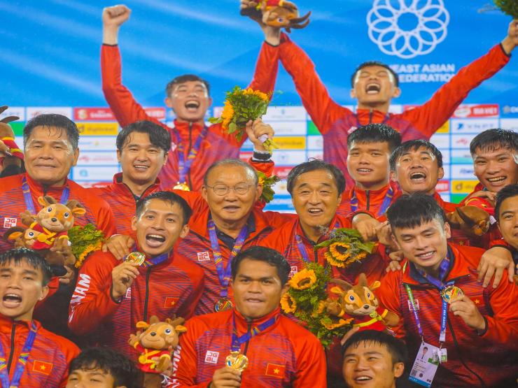 Bóng đá - U23 Việt Nam vô địch SEA Games 31: AFC ngợi ca, báo Thái nể "Chiến binh Sao Vàng"