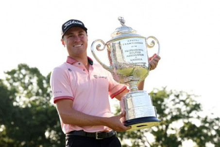 Nóng nhất thể thao tối 23/5: Justin Thomas đoạt chức vô địch PGA Tour