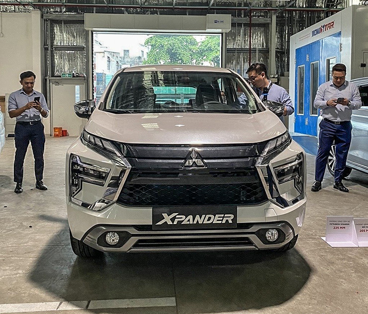 Mitsubishi Xpander phiên bản nâng cấp có mặt tại đại lý - 4