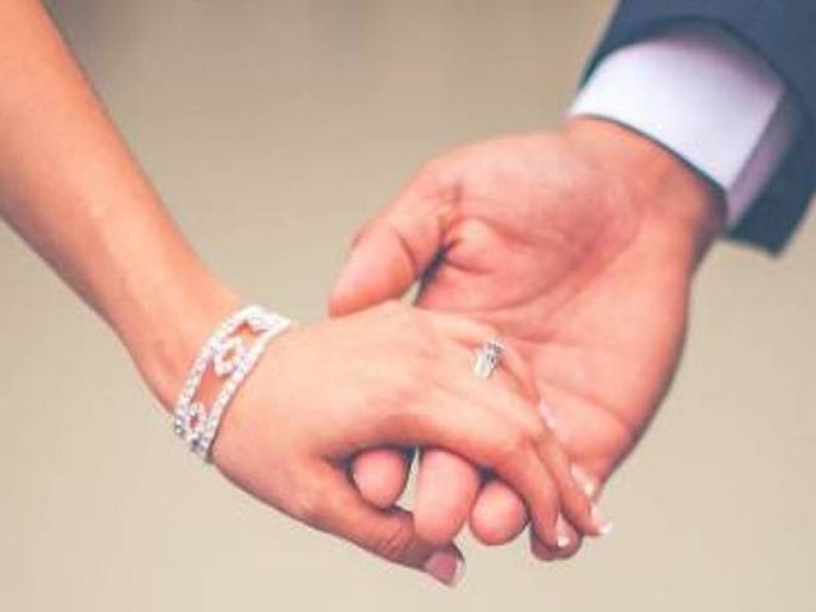 Bạn trẻ - Cuộc sống - 3 cô con gái tuyên bố không lấy chồng, mẹ hoảng quá làm điều không ai ngờ