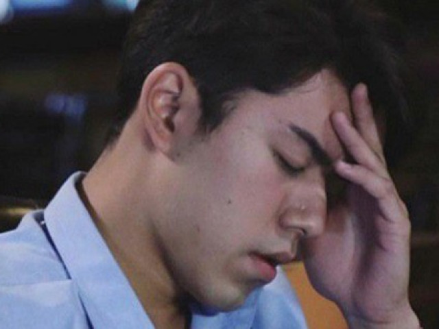 Bạn trẻ - Cuộc sống - Tang lễ mẹ có 1 người phụ nữ xinh đẹp khóc thương, nhìn rõ mặt em mà tôi đờ đẫn