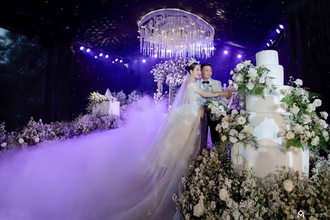 Overwhelmed by the lavish wedding of the bride who used to be 