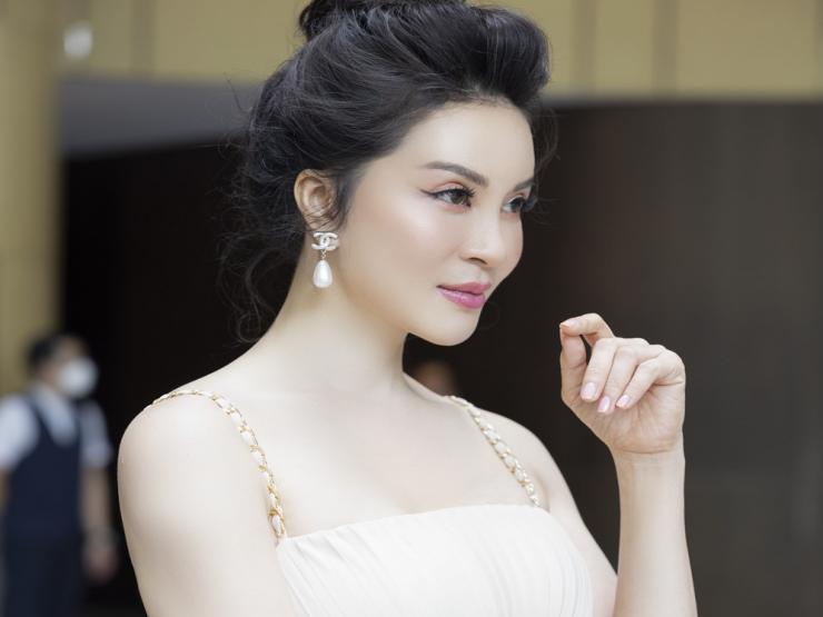 Thời trang - Thanh Mai diện đầm trắng đẹp đài các trong tọa đàm về thời trang