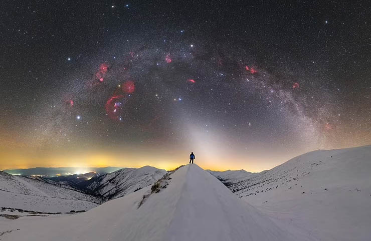 2. Bức ảnh này được chụp bởi Tomas Slovinsky, ở dãy núi Low Tatras miền trung Slovakia khi nhiệt độ giảm xuống -14C. 
