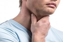 Sức khỏe đời sống - Nuốt nghẹn mãi không trôi vì trào ngược dạ dày chữa hoài chẳng dứt