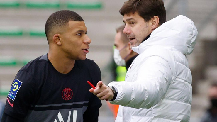 Tờ L'Equipe tin rằng việc Kylian Mbappe ở lại sẽ giúp HLV Mauricio Pochettino tránh bị PSG sa thải&nbsp;