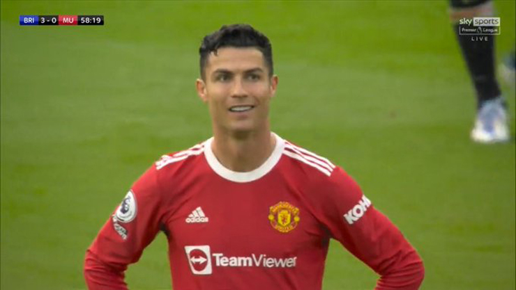 Tiết lộ Ronaldo từng buồn vì MU: Trốn 1 mình sau thảm bại 0-4 trước Brighton - 3