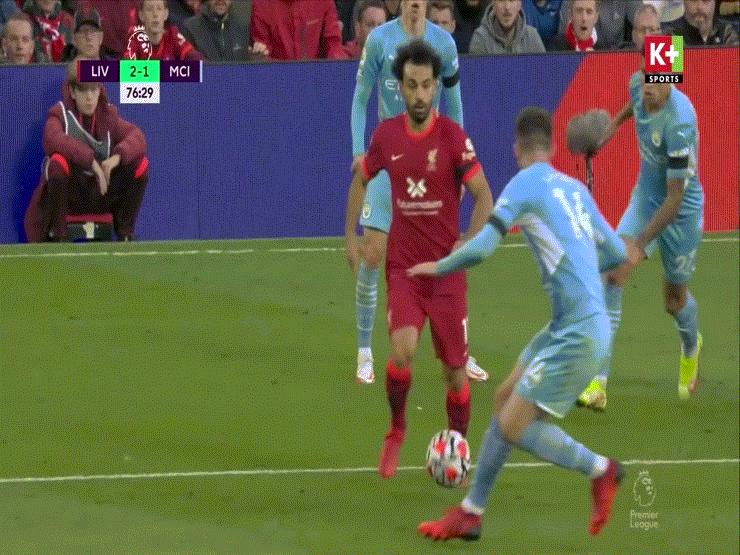 Bóng đá - Salah solo đỉnh cao, Ronaldo "nã đại bác" đẹp nhất Ngoại Hạng Anh 2021/22