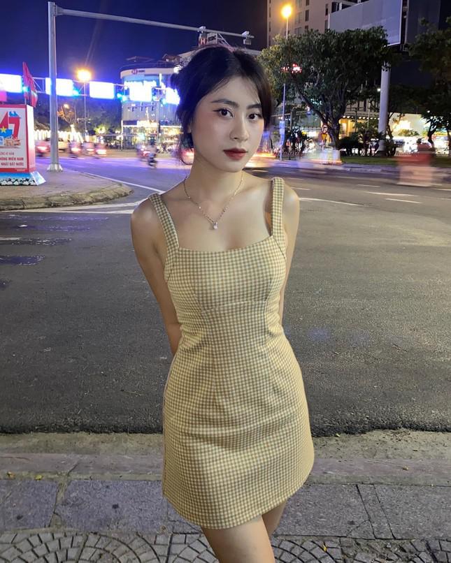 Nhan sắc gây thương nhớ của hot girl sinh năm 1999 - 5